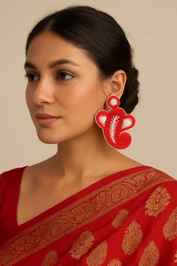 Aarikari Divine Bappa Studs earrings